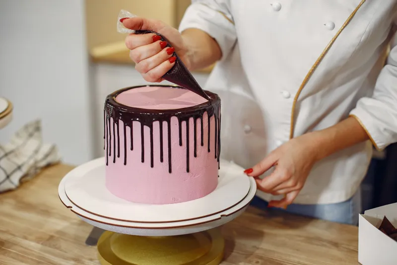 O Poder do Açúcar Invertido: Como Confeiteiros Profissionais Deixam Seus Doces Perfeitos