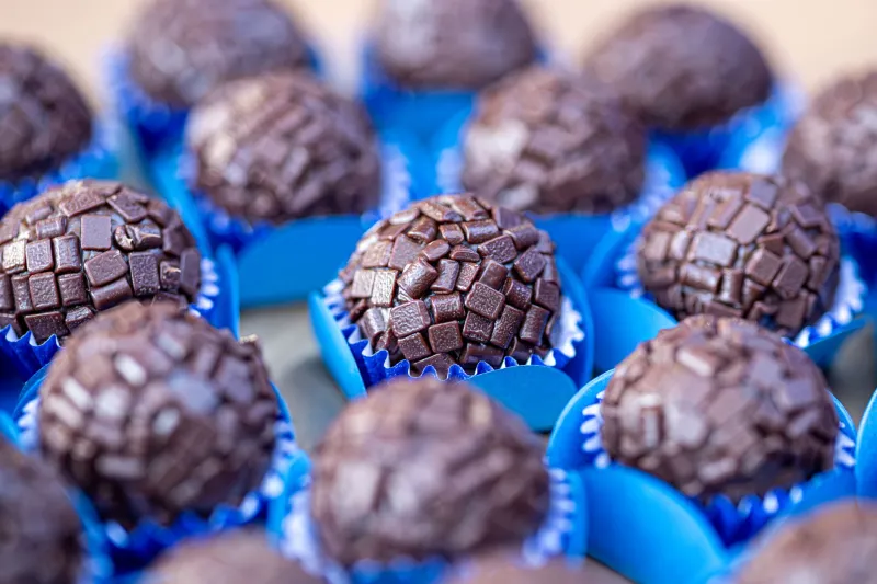Brigadeiro Gourmet, Paçoca e Além: O Que o Mundo Está Comprando da Confeitaria Brasileira em 2024