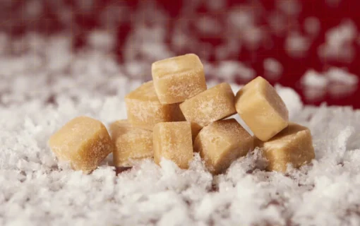 Maple Syrup Cubes vs. Sugar Cubes (V-Sogarin)